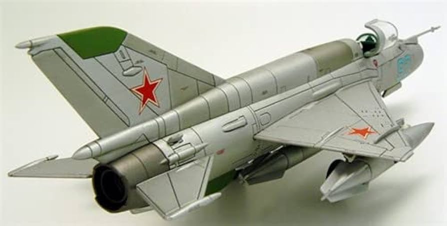 Amazon.co.jp: ホビーマスター MiG-21 SMT ?ハンプバック?ソ連